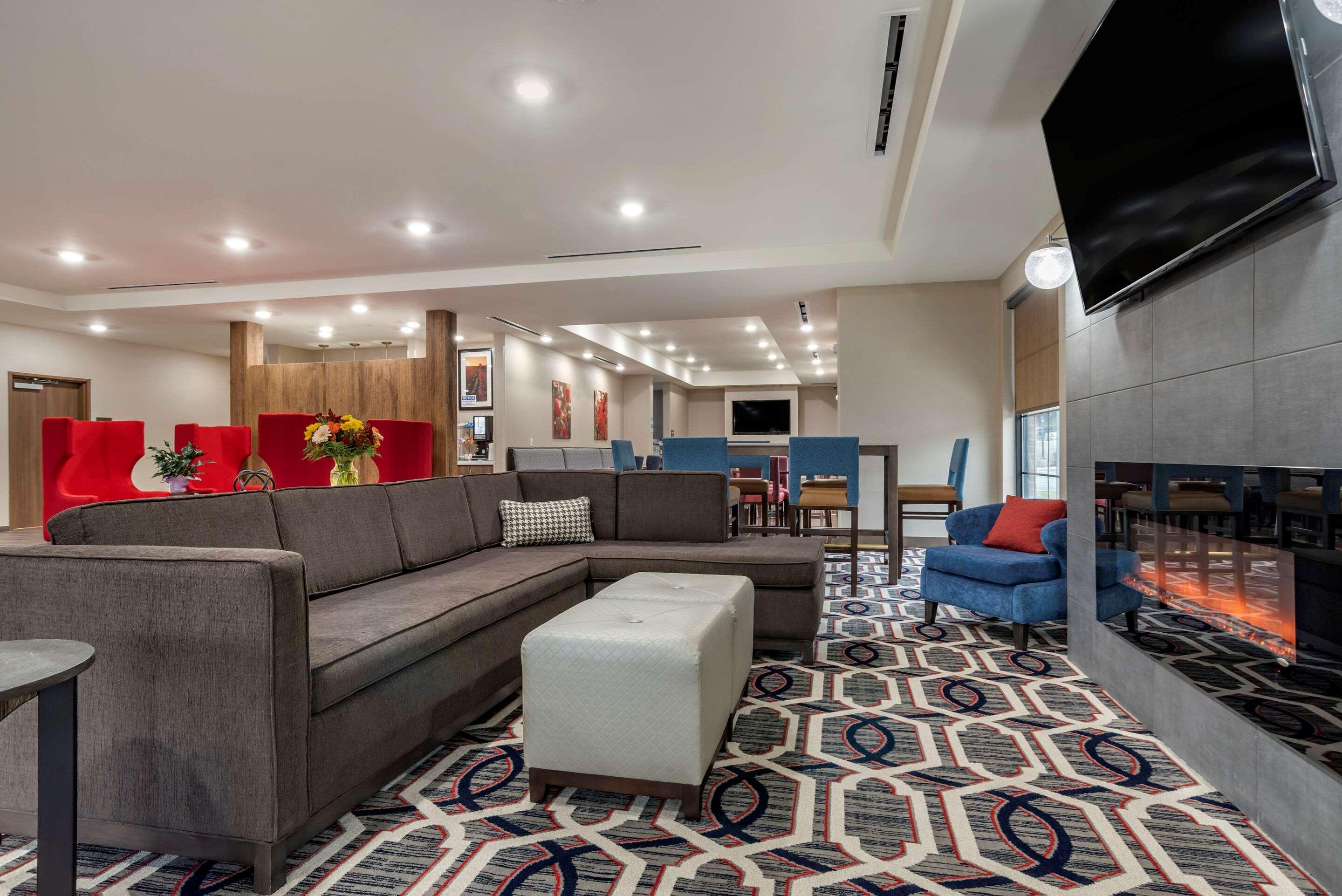 Comfort Inn & Suites Downtown Near University Тъскалуса Екстериор снимка